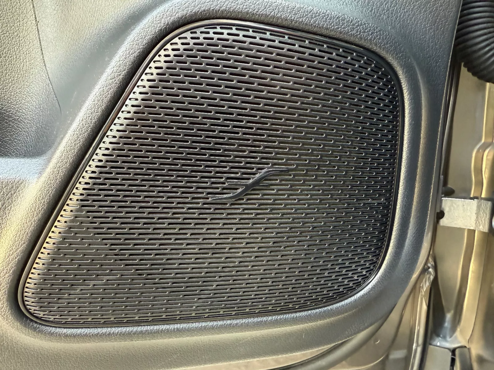 Photo de MERCEDES GLB