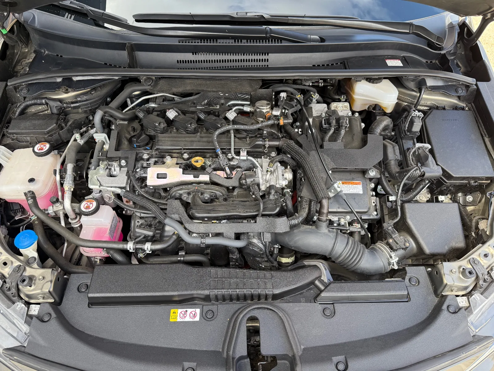 Photo de TOYOTA COROLLA TOURING SPORTS HYBRIDE MY22