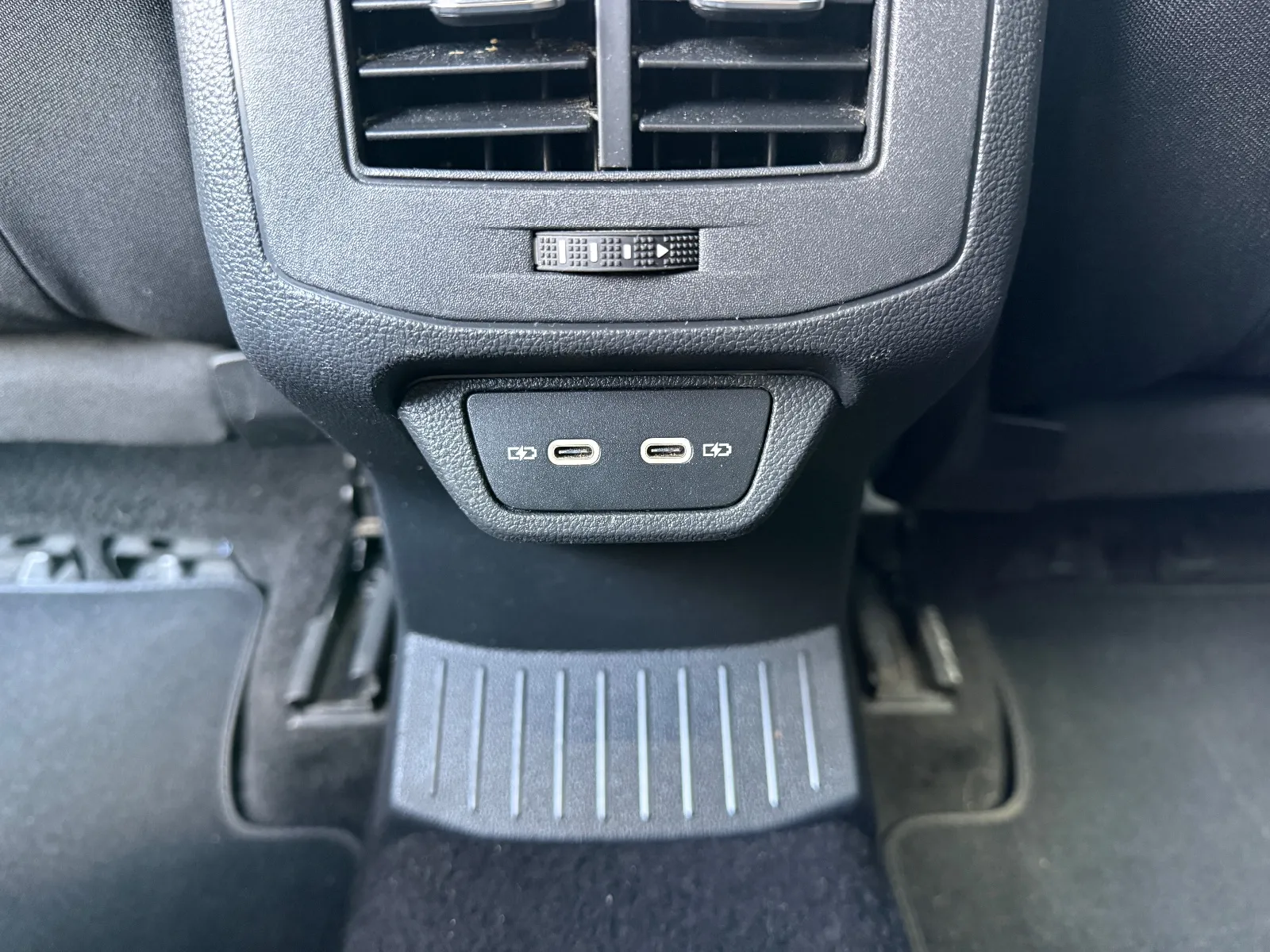 Photo de VOLKSWAGEN T-ROC