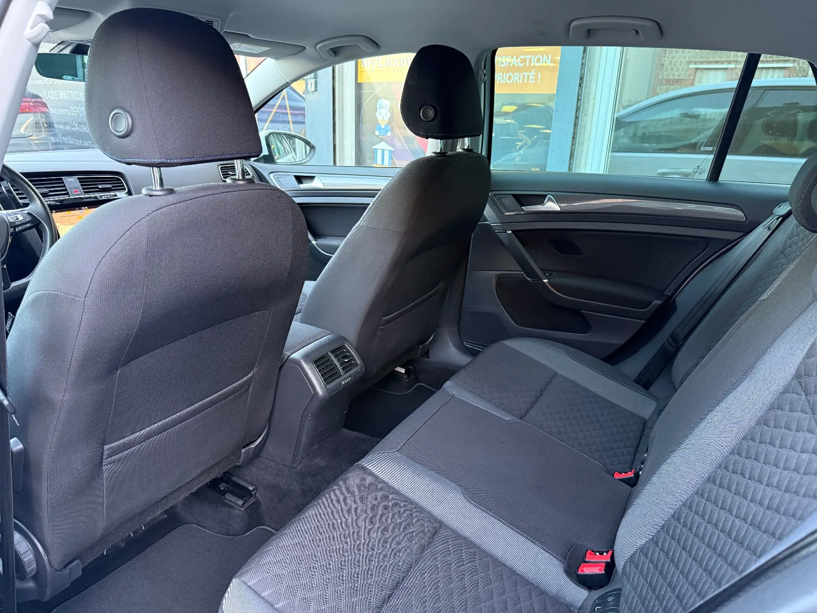 Photo de VOLKSWAGEN GOLF