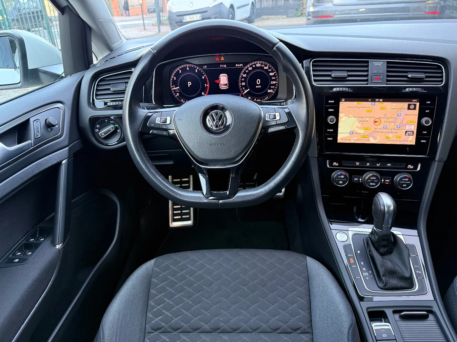 Photo de VOLKSWAGEN GOLF