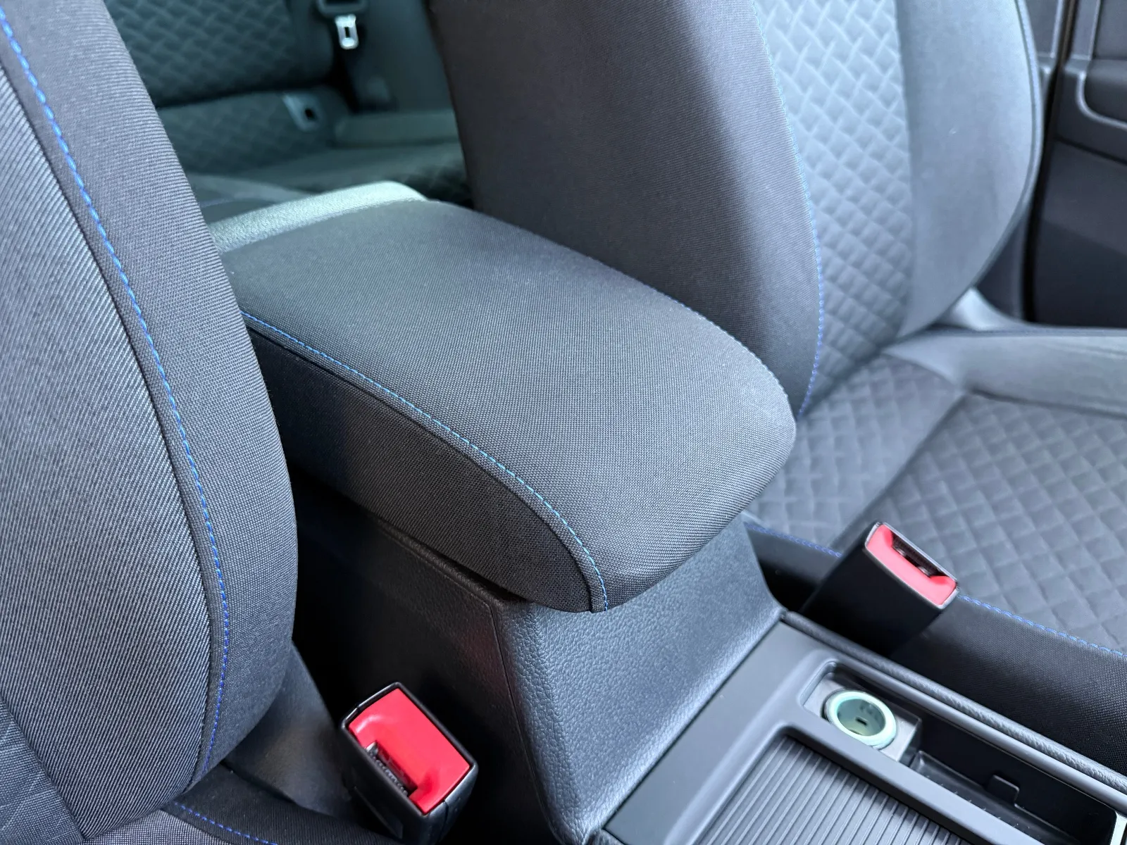 Photo de VOLKSWAGEN GOLF