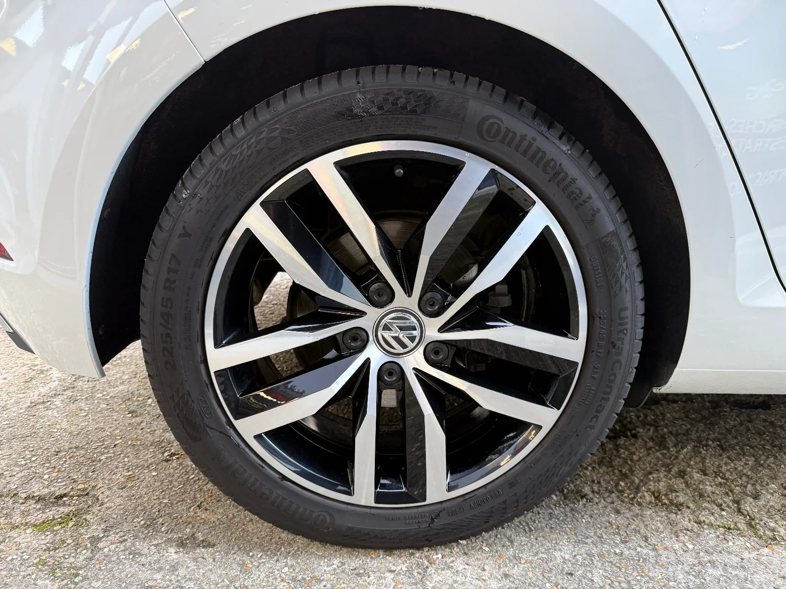 Photo de VOLKSWAGEN GOLF