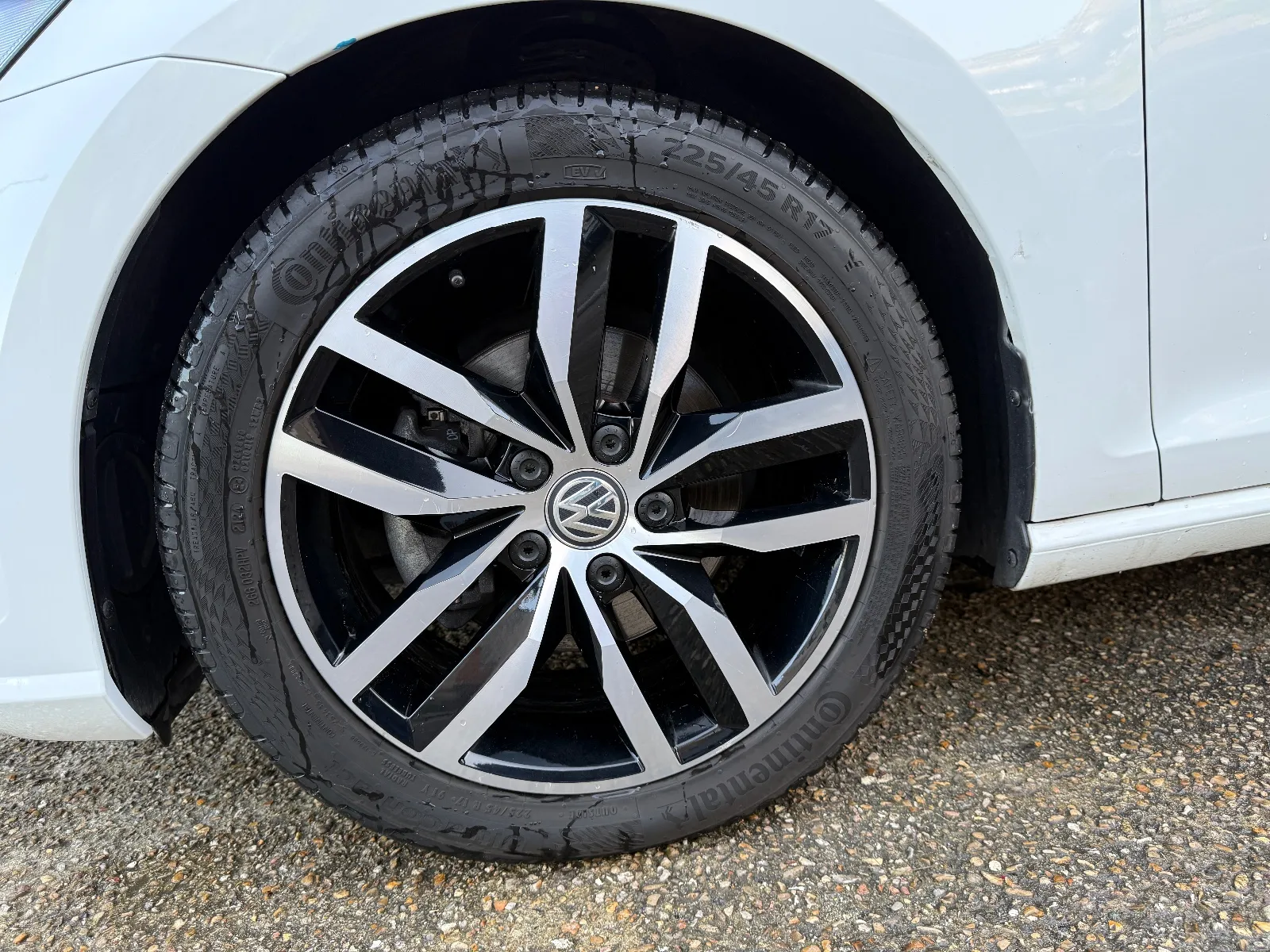 Photo de VOLKSWAGEN GOLF