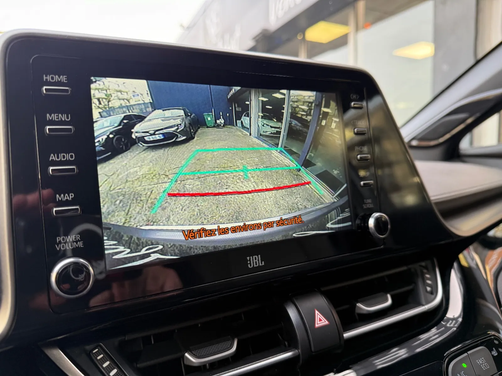 Photo de TOYOTA C-HR HYBRIDE MY22