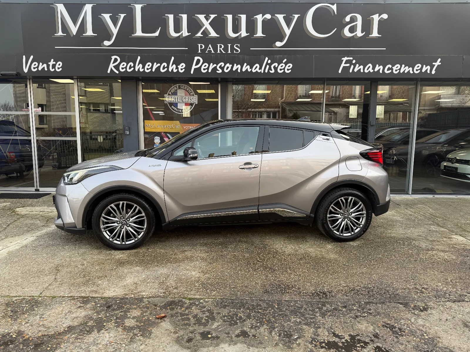 Photo de TOYOTA C-HR HYBRIDE MY22
