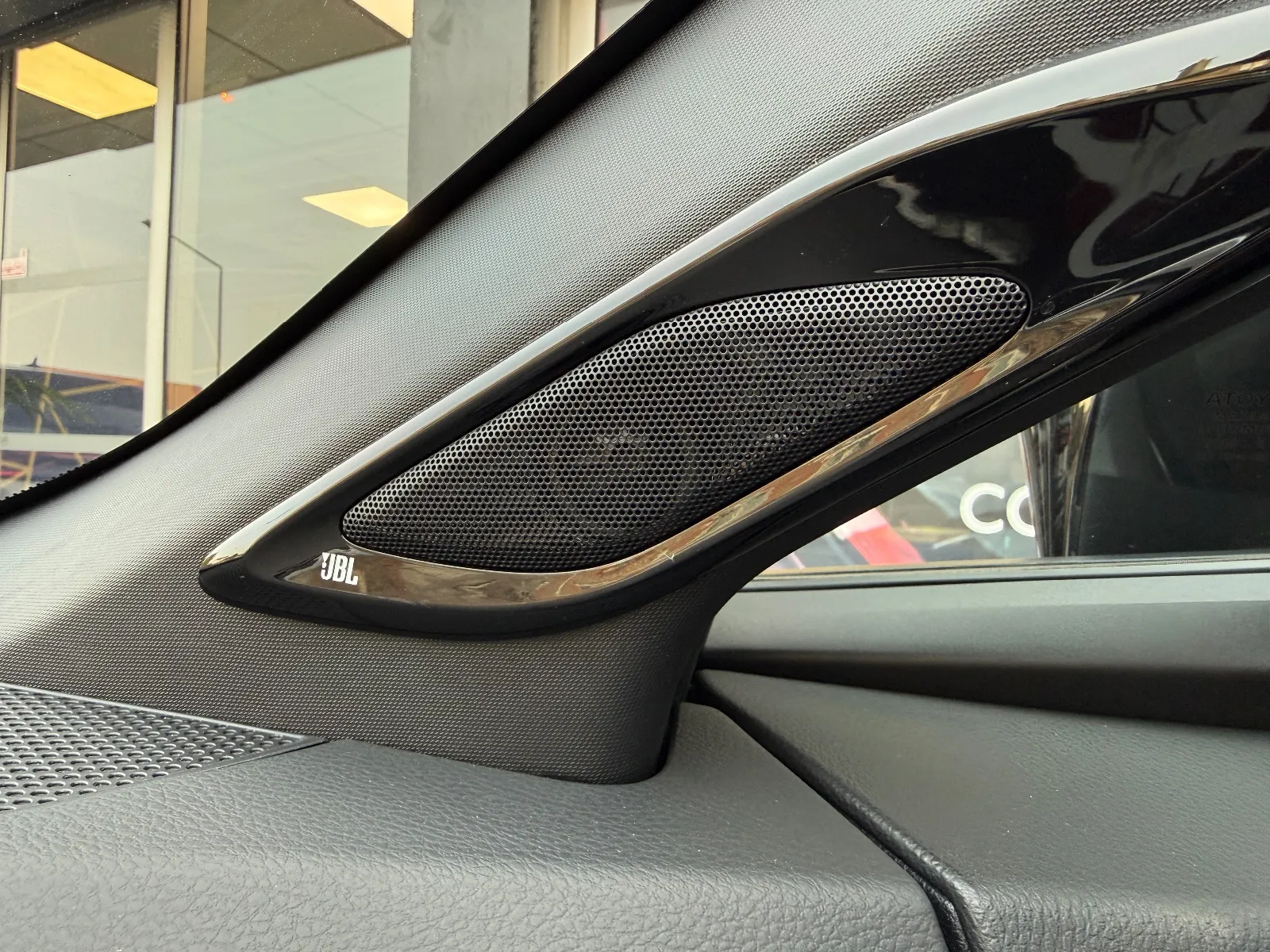 Photo de TOYOTA C-HR HYBRIDE MY22