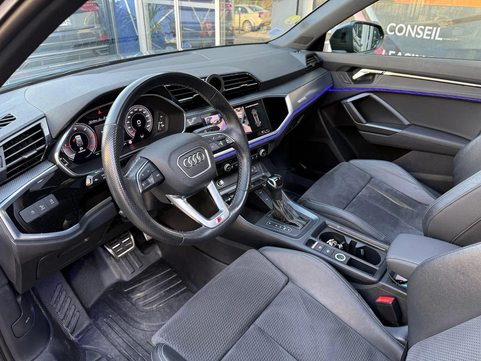 Photo de AUDI Q3