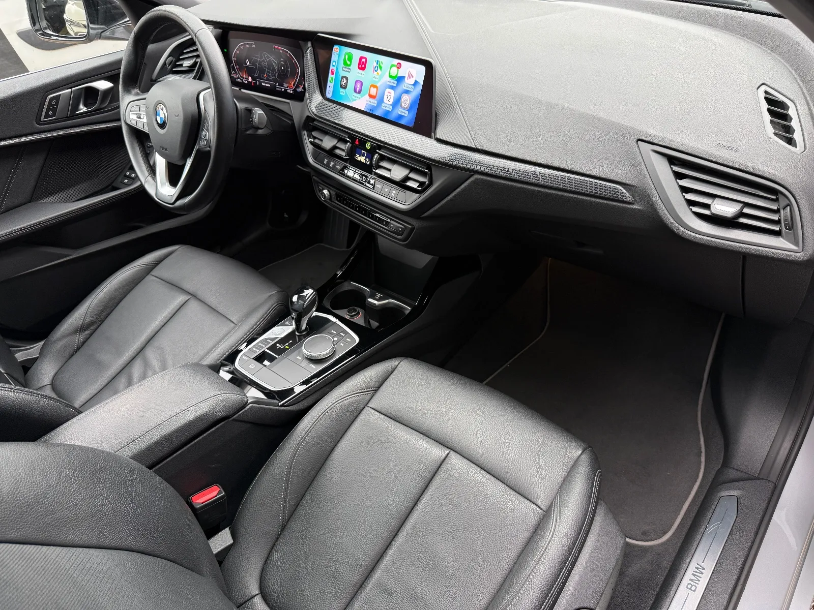 Photo de BMW SERIE 1