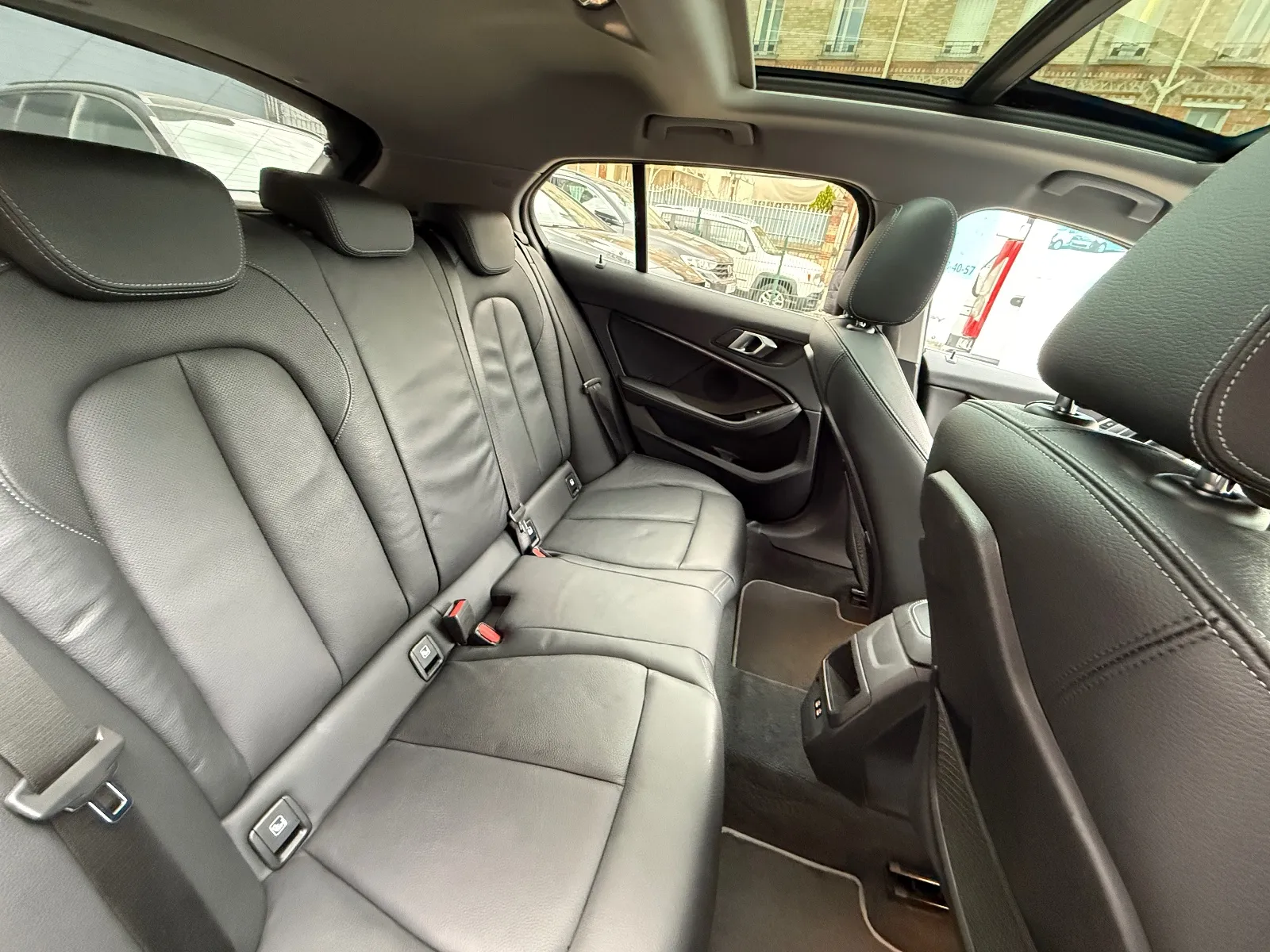 Photo de BMW SERIE 1