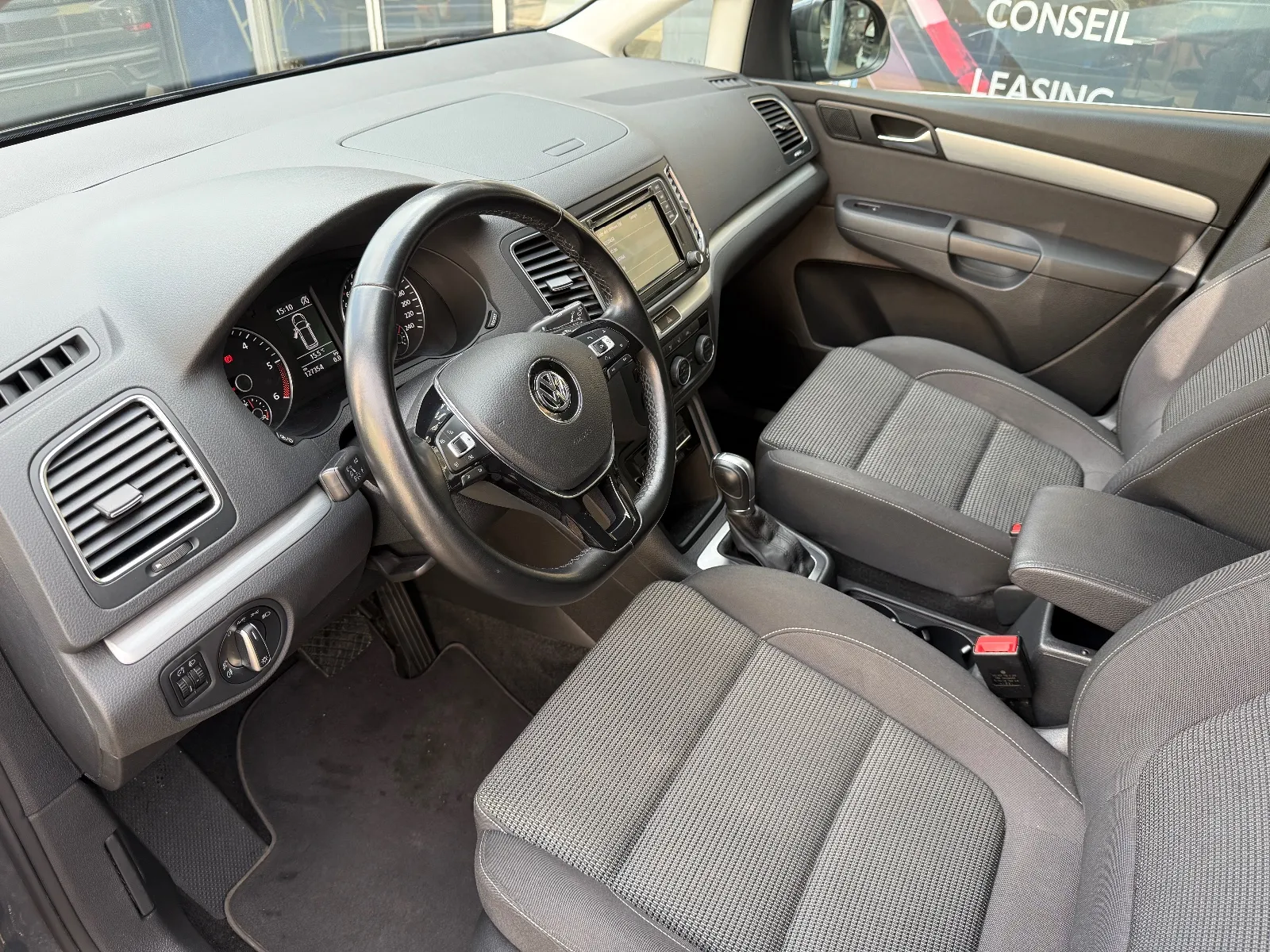 Photo de VOLKSWAGEN SHARAN