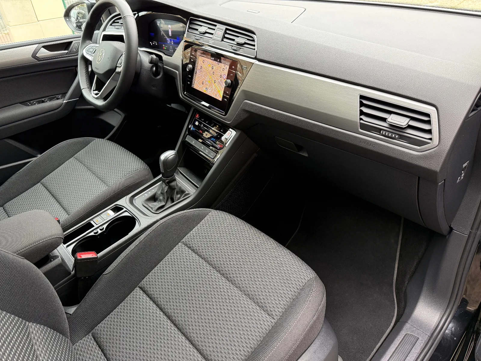 Photo de VOLKSWAGEN TOURAN