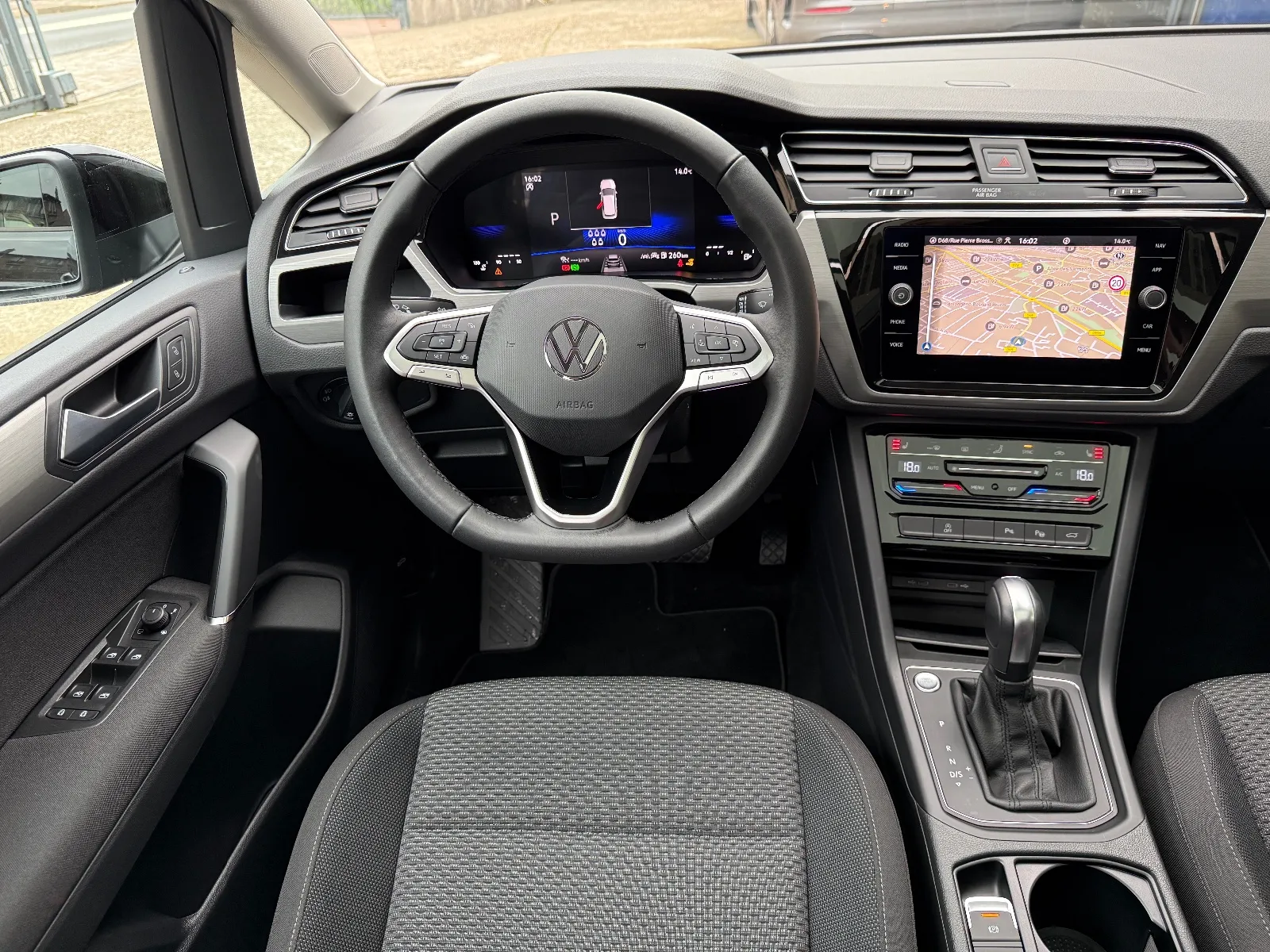 Photo de VOLKSWAGEN TOURAN
