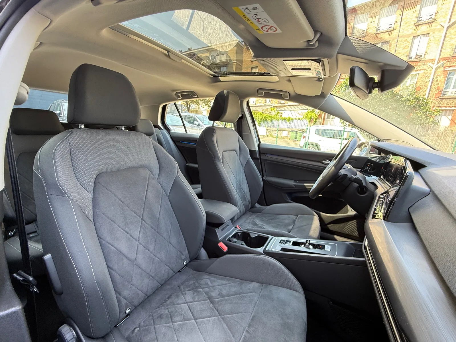 Photo de VOLKSWAGEN GOLF