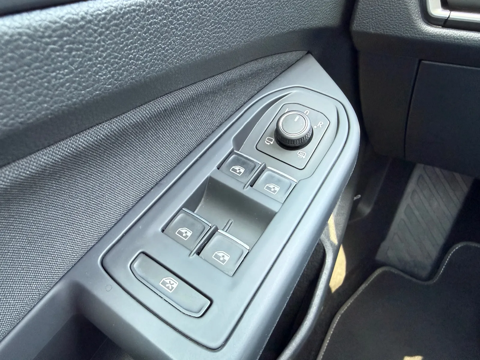 Photo de VOLKSWAGEN GOLF