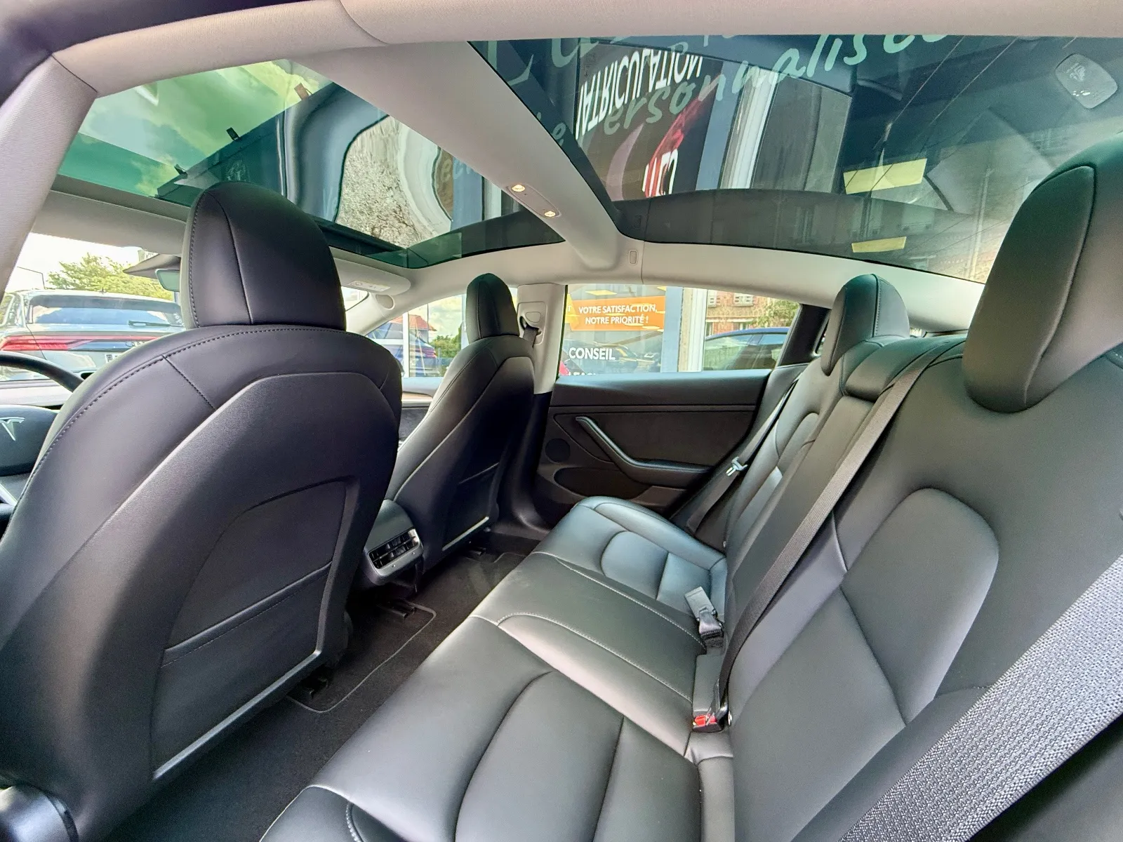 Photo de TESLA MODEL 3