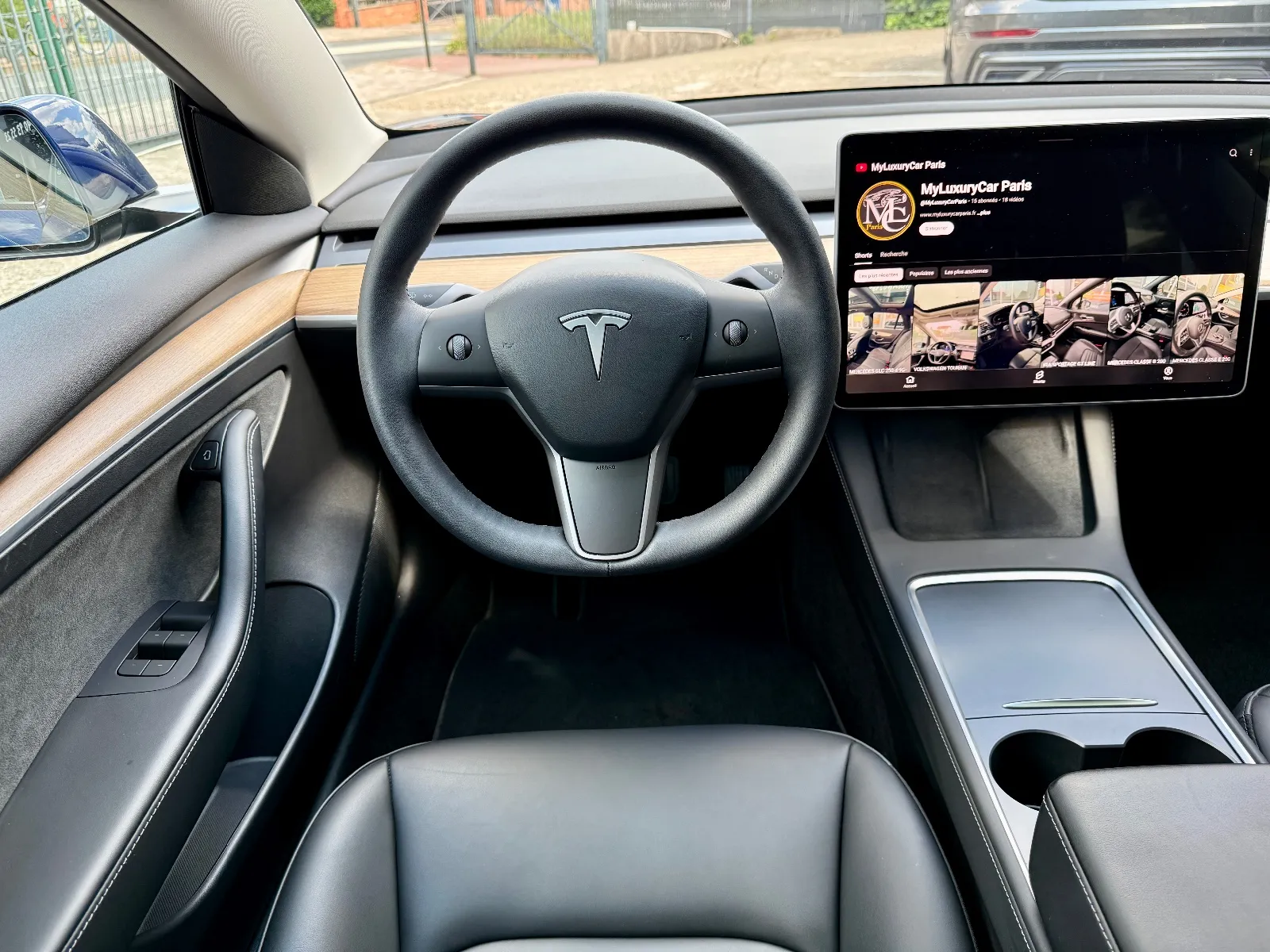 Photo de TESLA MODEL 3
