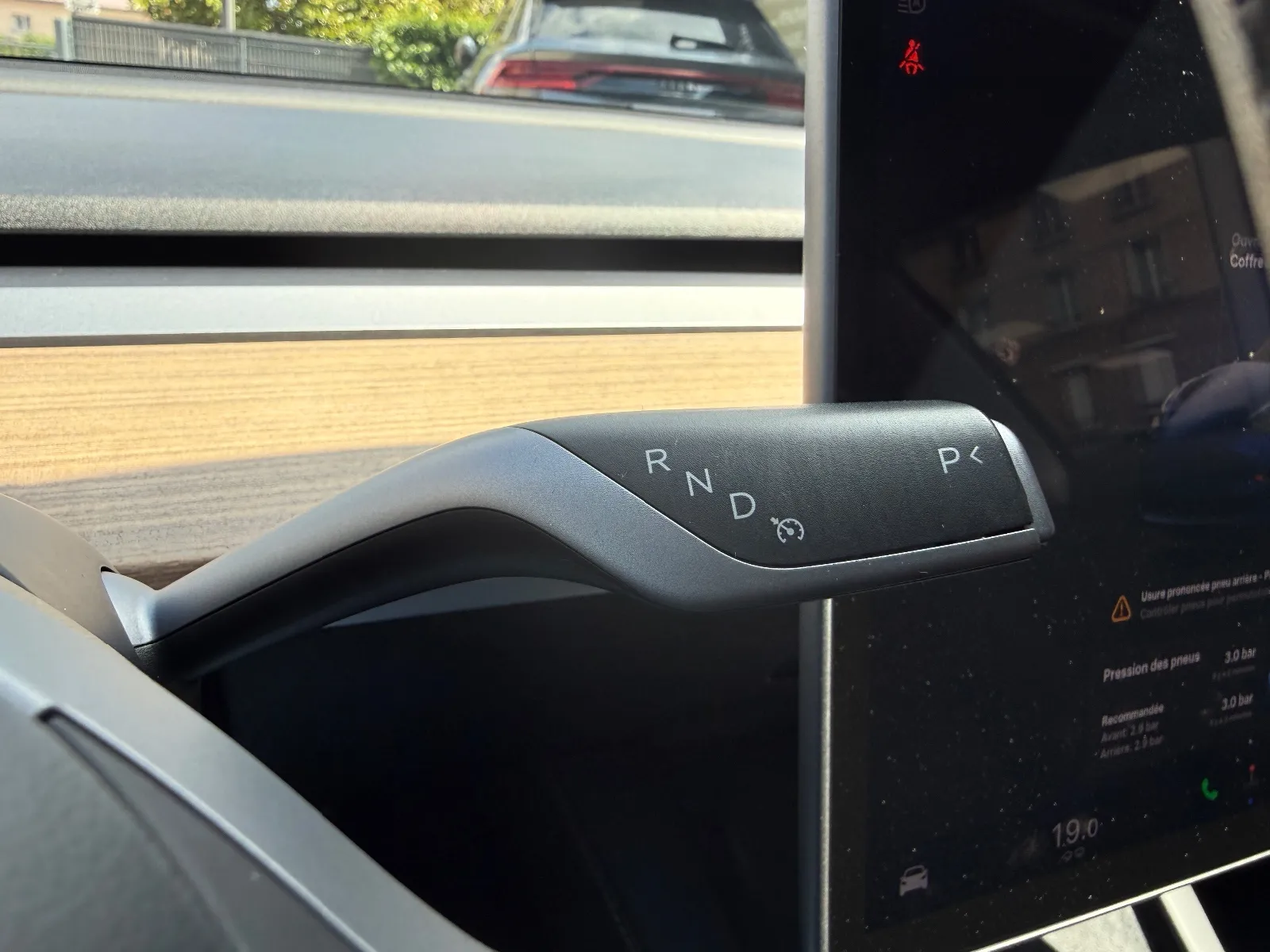 Photo de TESLA MODEL 3