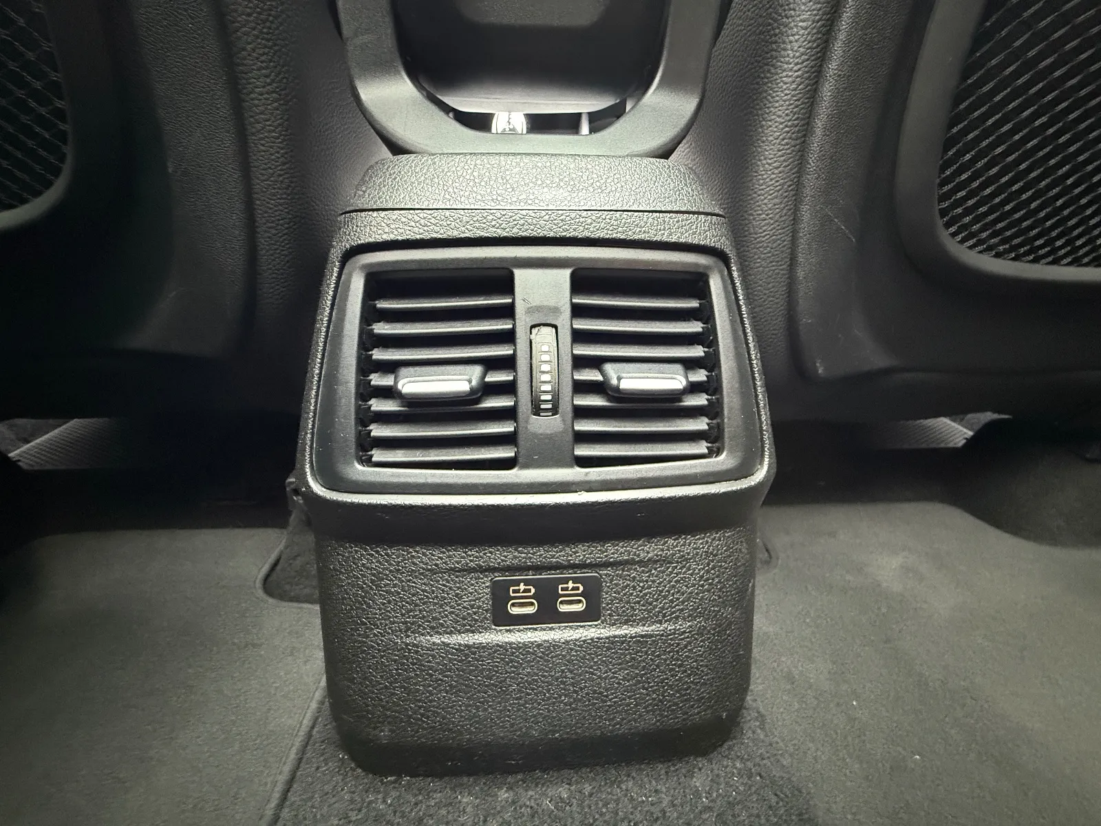Photo de BMW SERIE 2