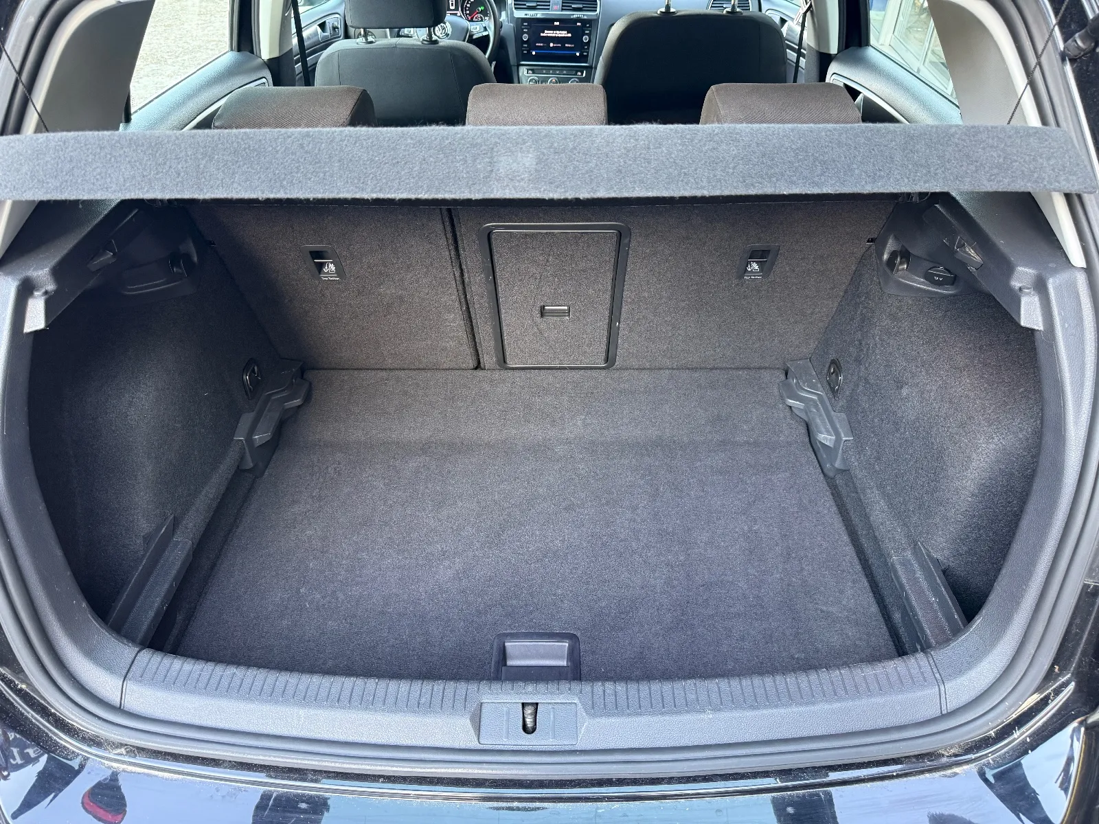 Photo de VOLKSWAGEN GOLF