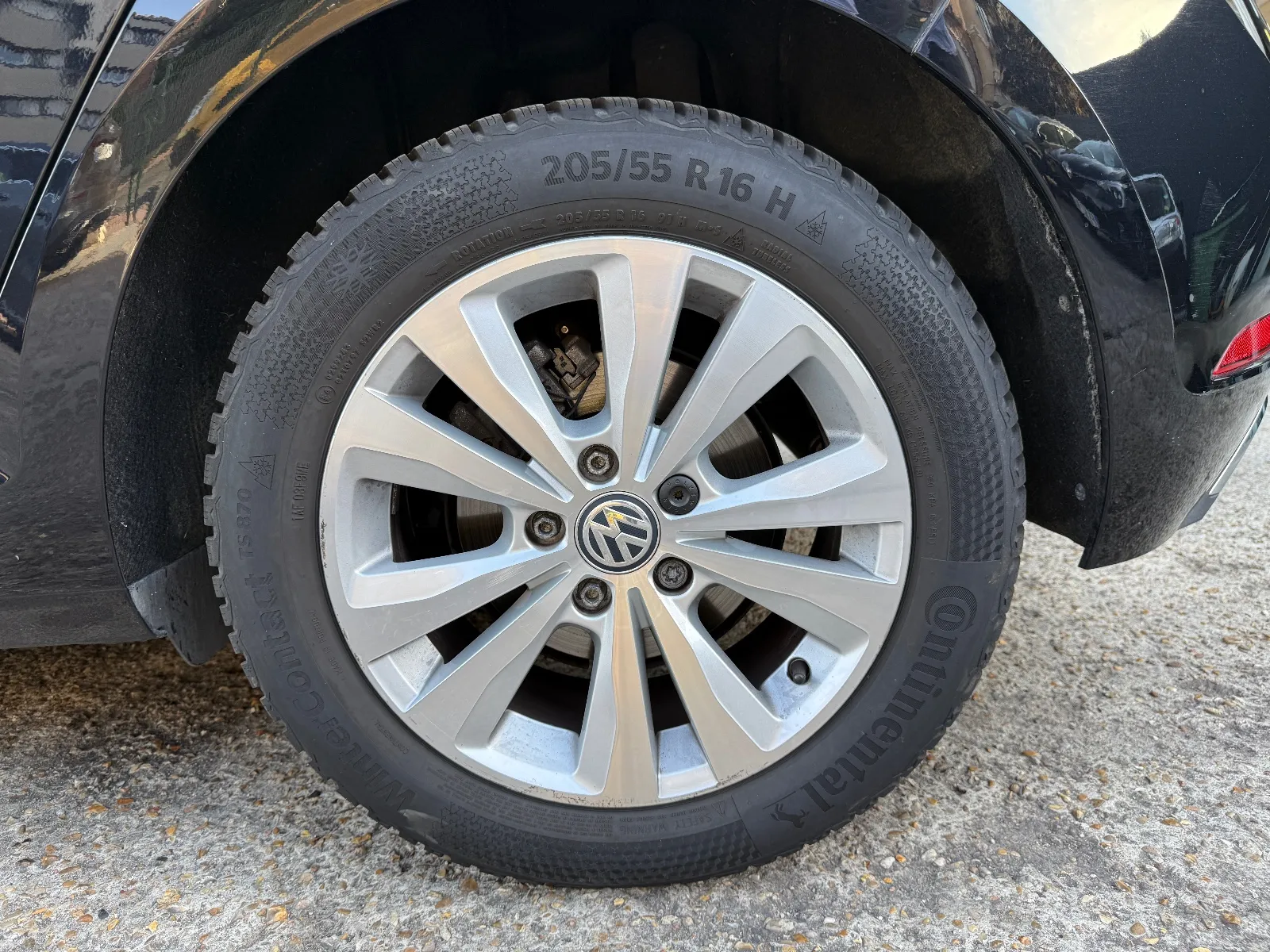 Photo de VOLKSWAGEN GOLF