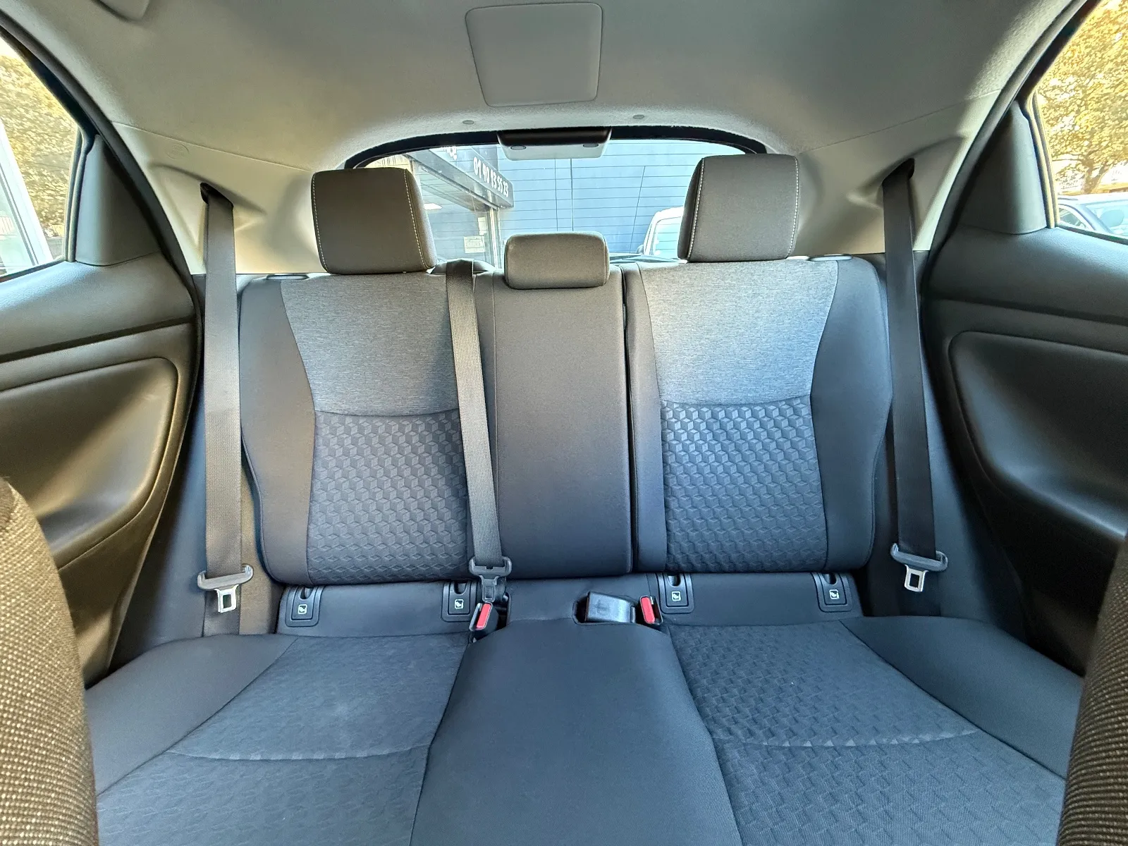 Photo de TOYOTA YARIS PRO HYBRIDE MY22