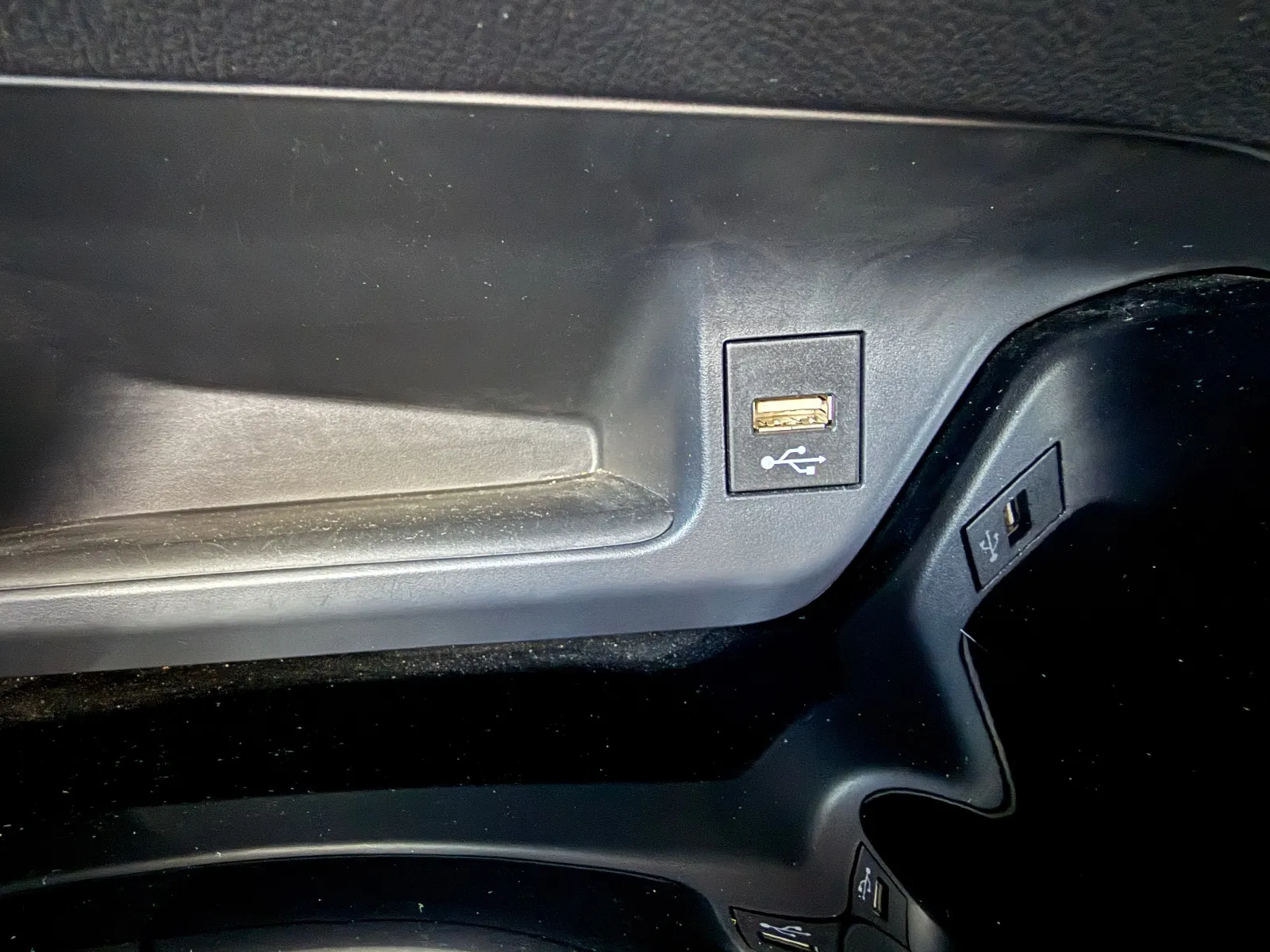 Photo de TOYOTA C-HR HYBRIDE MY22