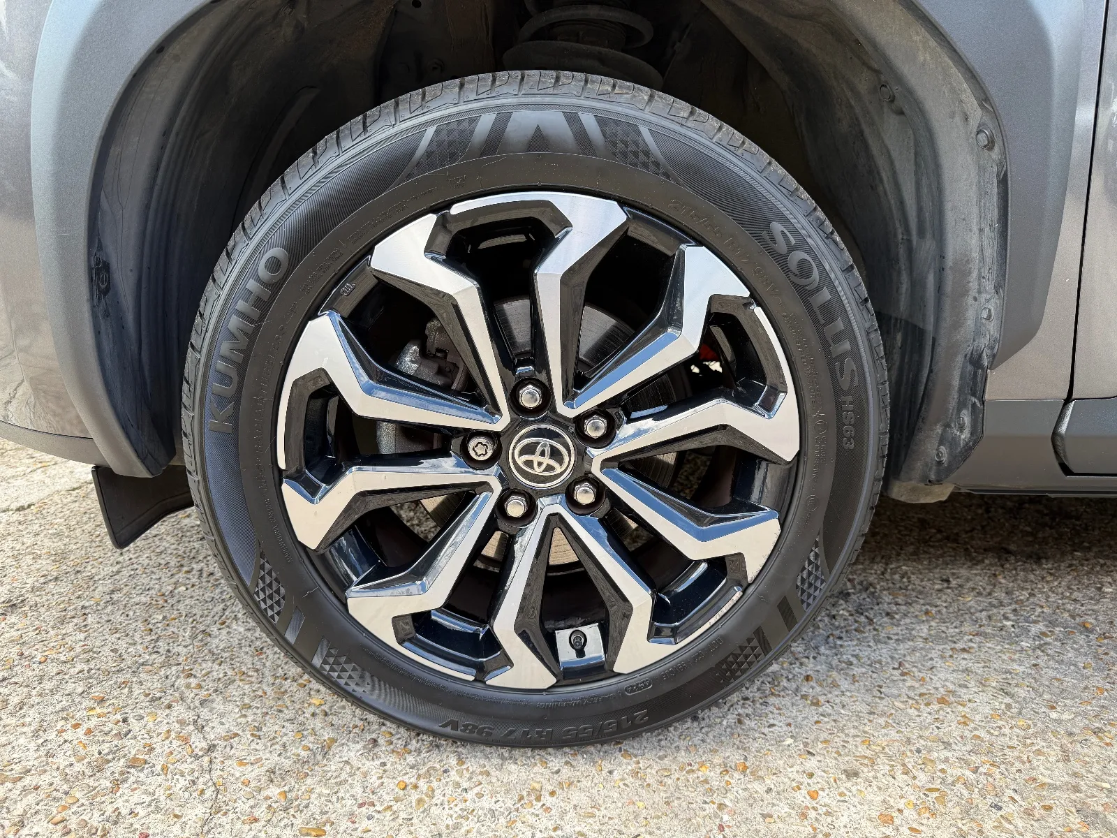Photo de TOYOTA YARIS CROSS HYBRIDE MY22