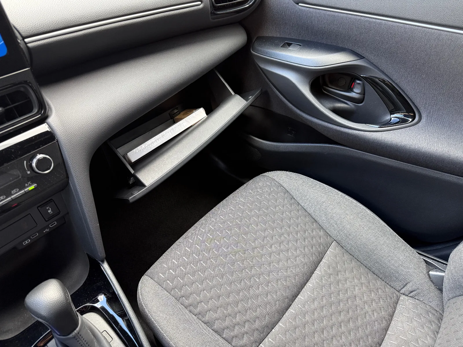 Photo de TOYOTA YARIS CROSS HYBRIDE MY22