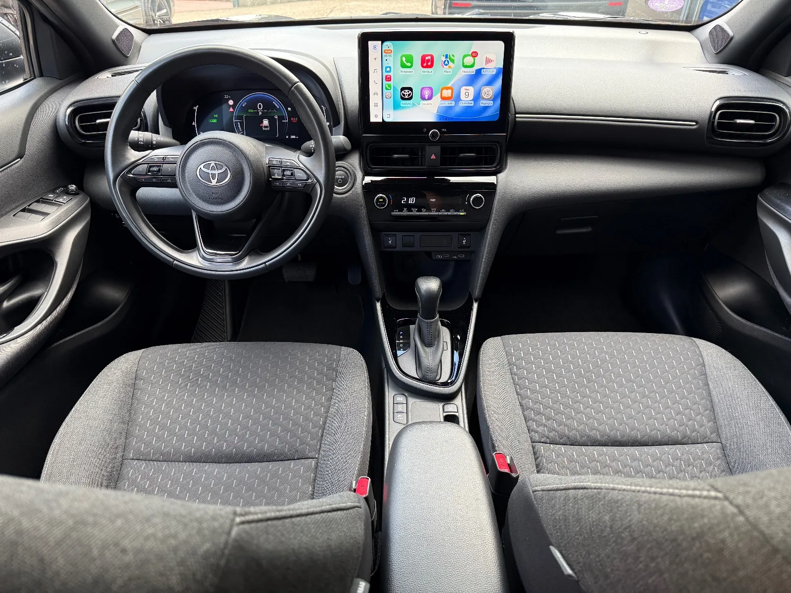 Photo de TOYOTA YARIS CROSS HYBRIDE MY22