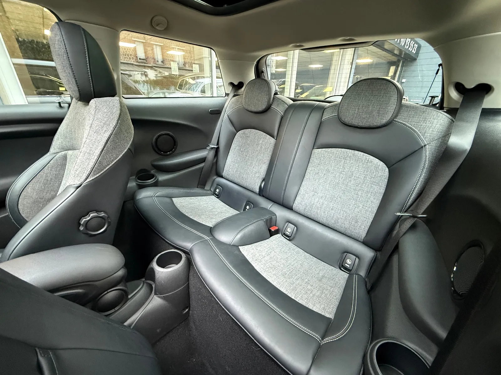 Photo de MINI HATCH 3 PORTES F56