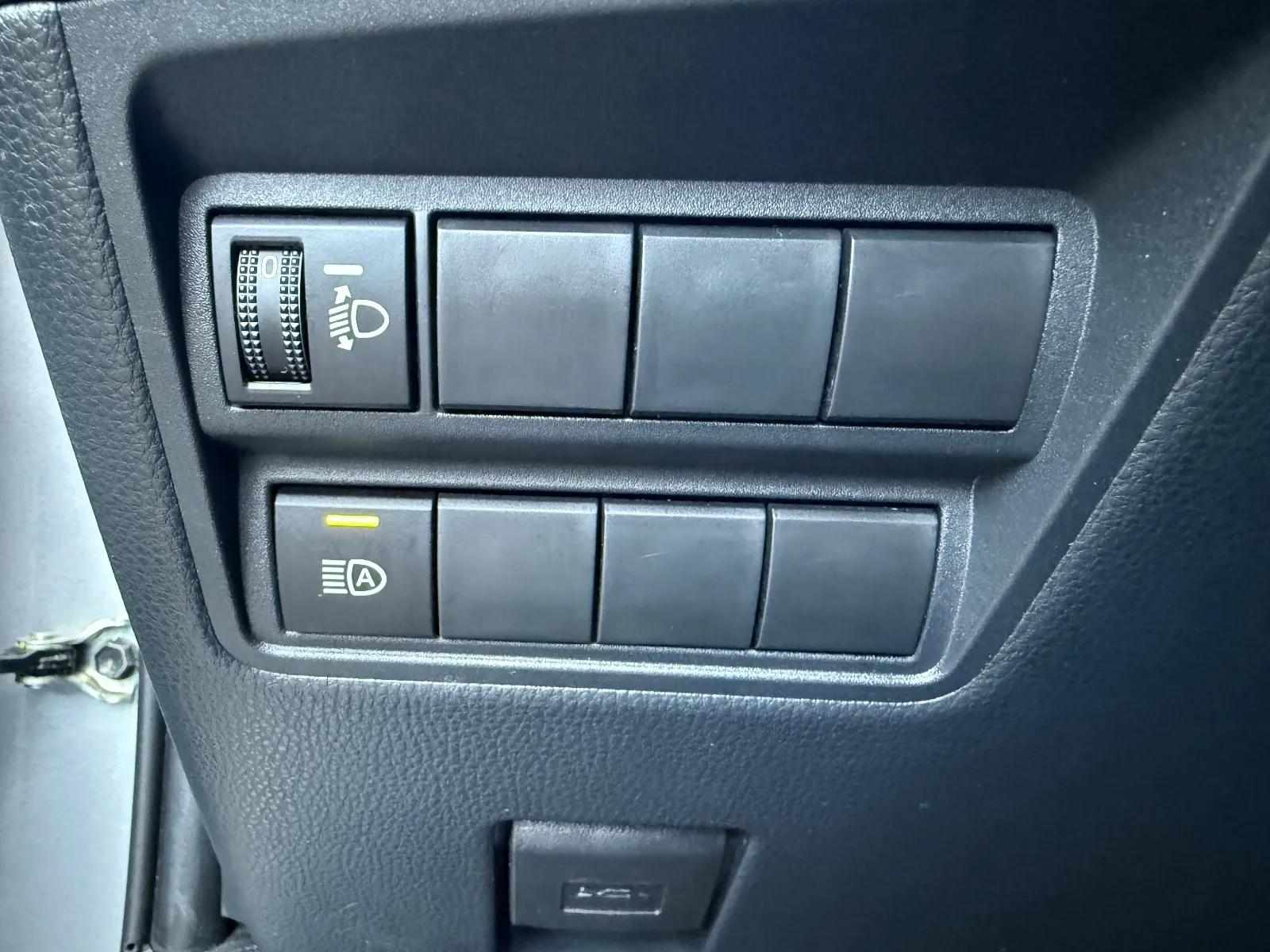 Photo de TOYOTA YARIS CROSS HYBRIDE MY22