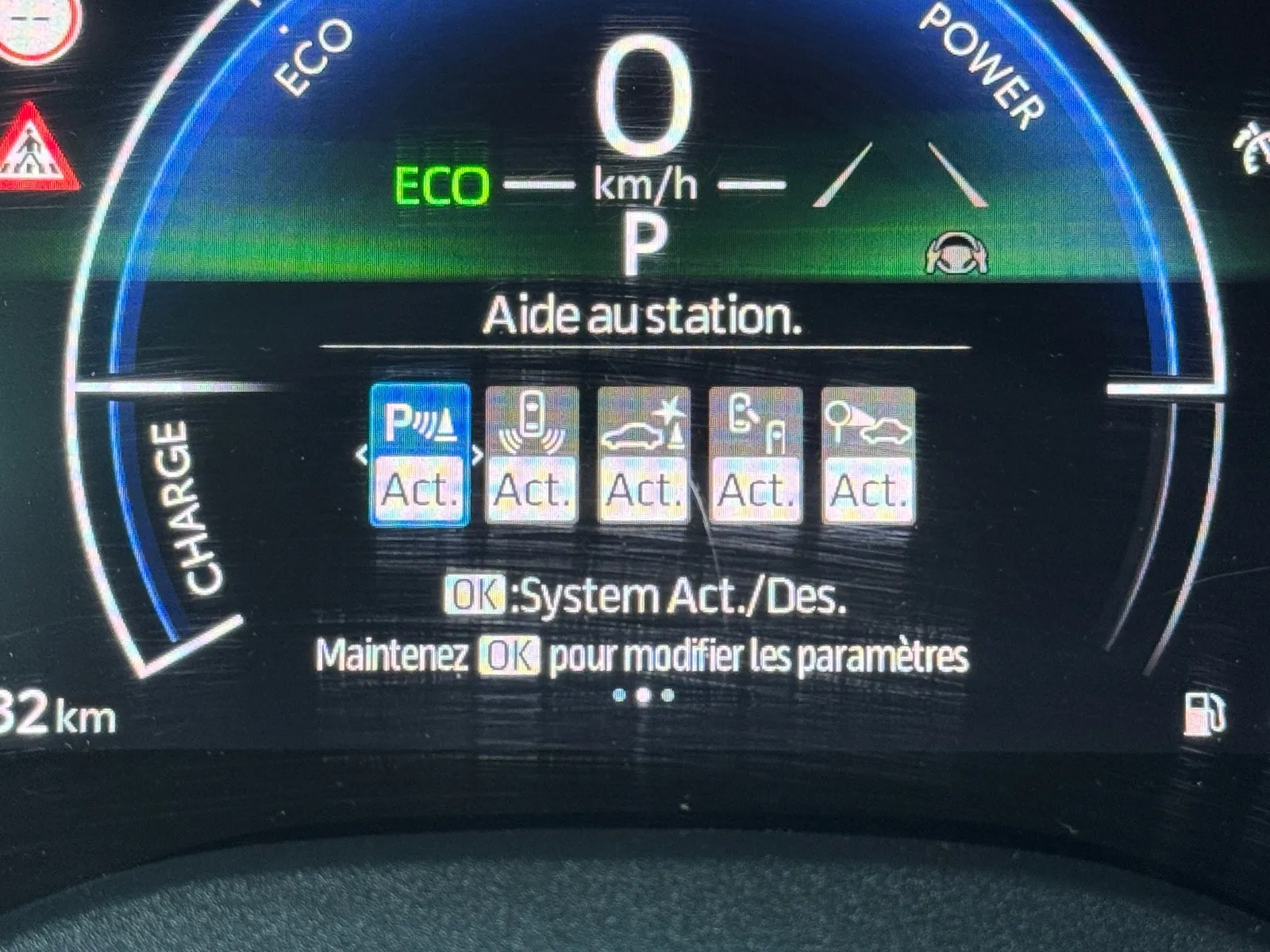 Photo de TOYOTA YARIS CROSS HYBRIDE MY22