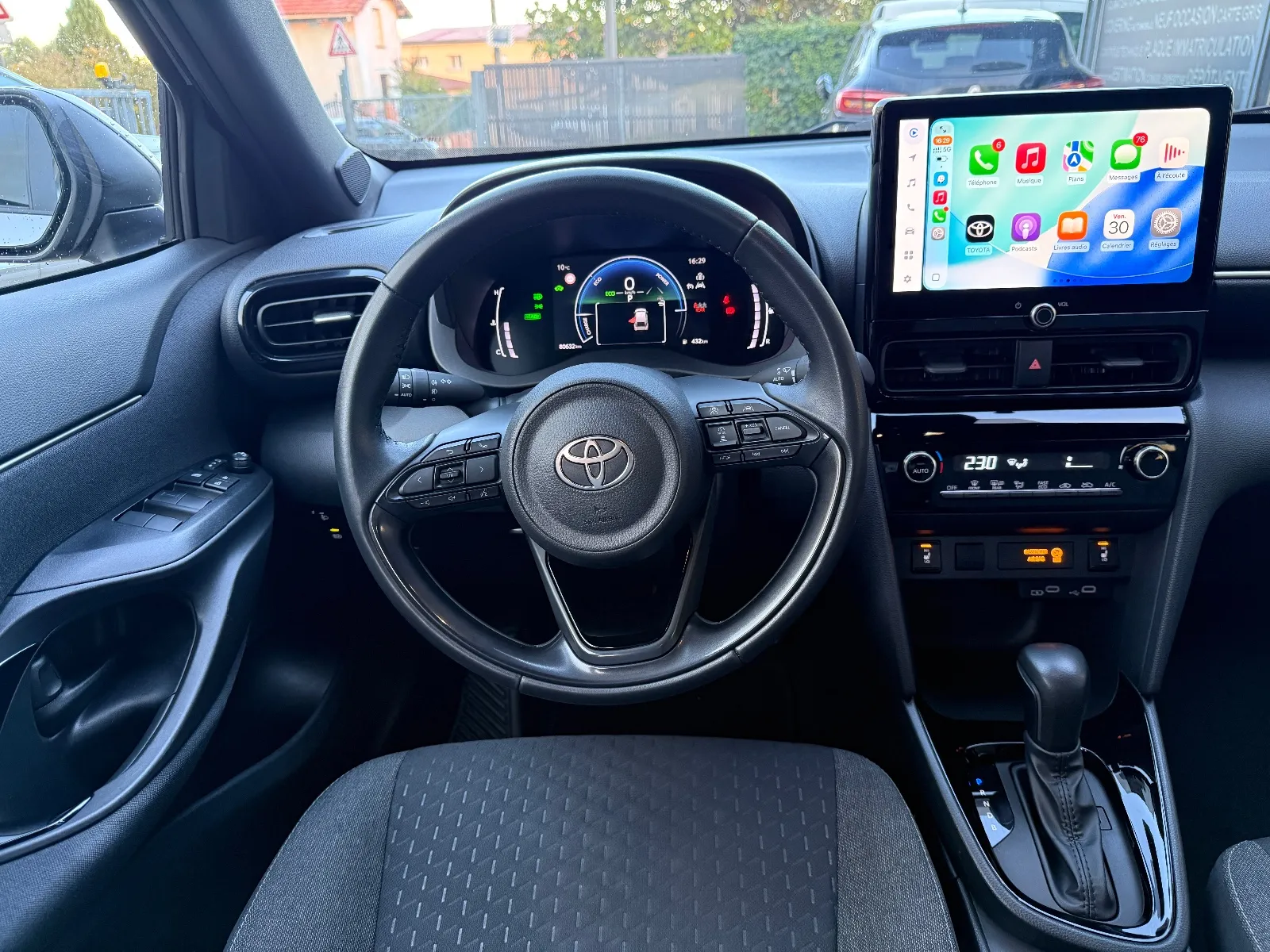 Photo de TOYOTA YARIS CROSS HYBRIDE MY22
