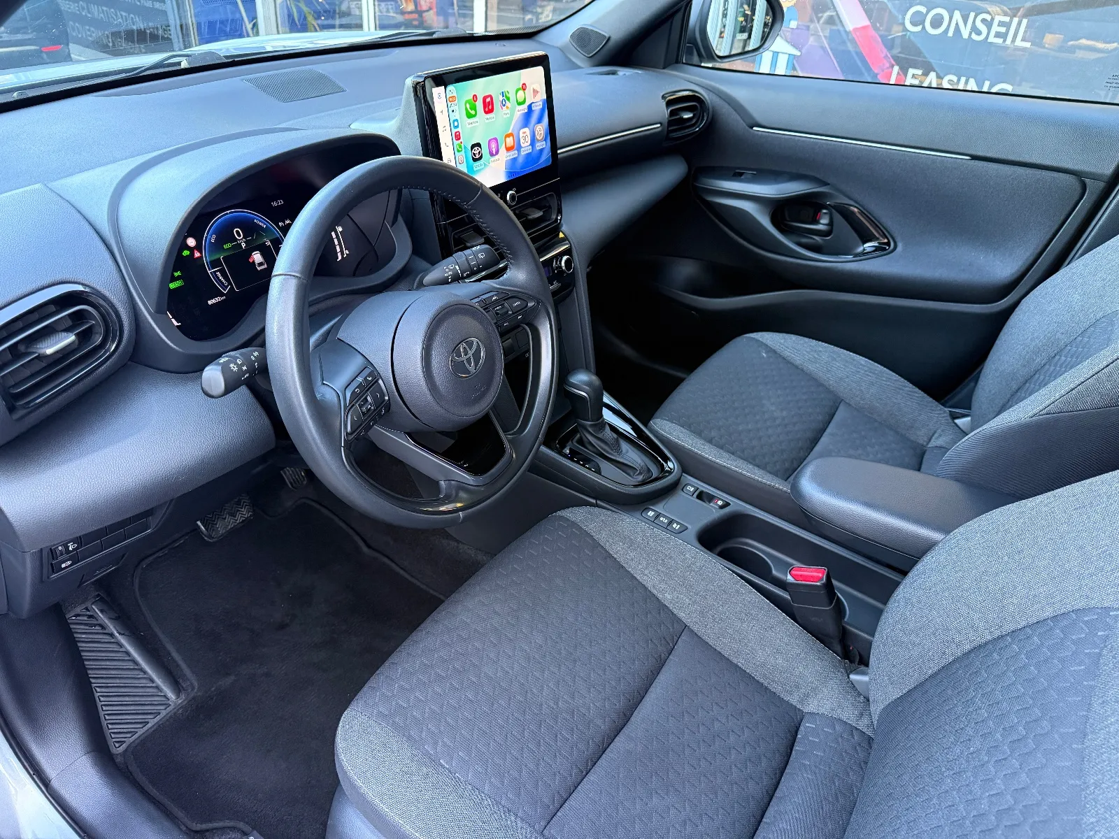 Photo de TOYOTA YARIS CROSS HYBRIDE MY22
