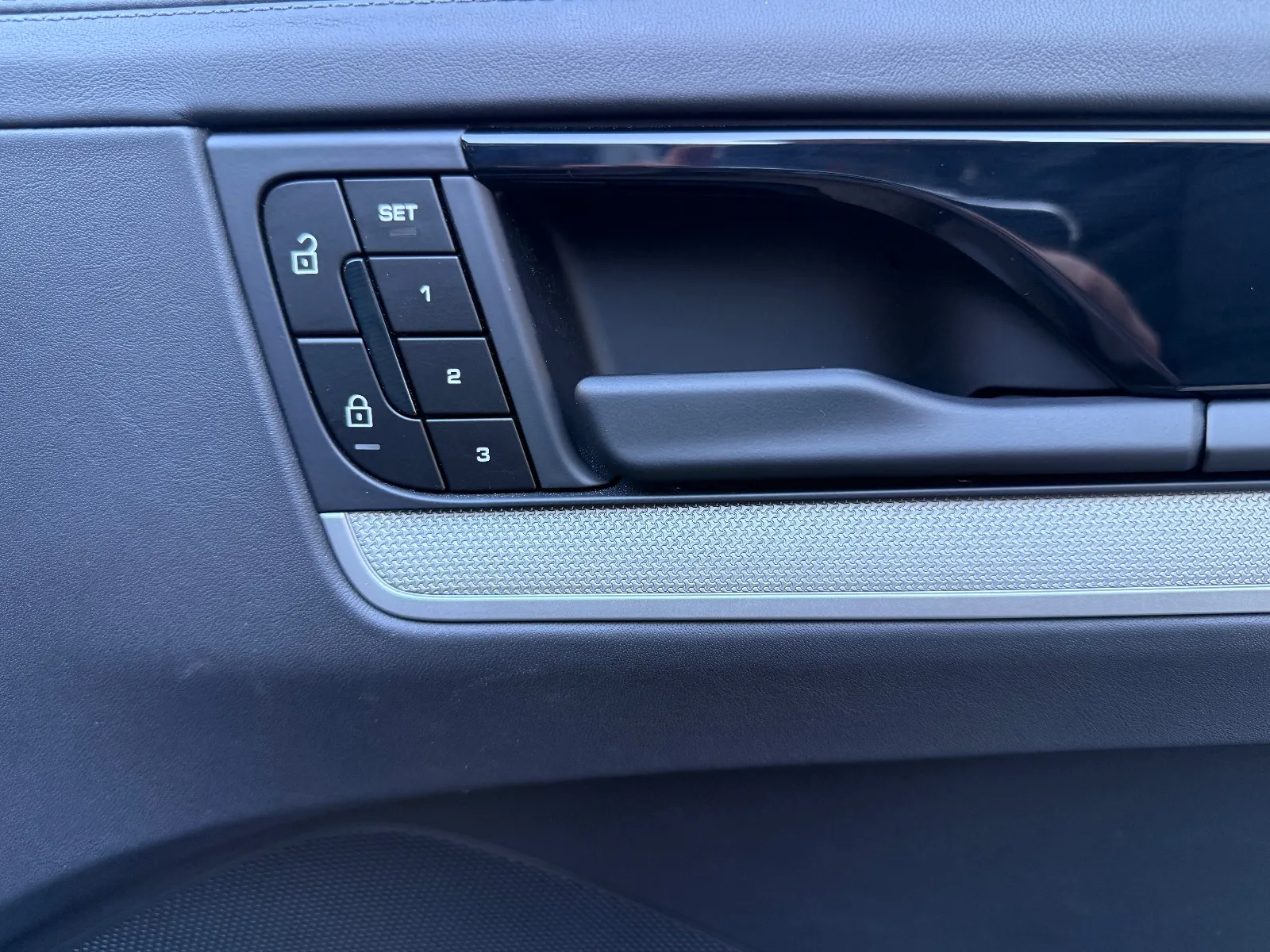 Photo de PORSCHE CAYENNE COUPE